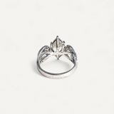 Anel Ouro Branco 18k Diamante Navete e Brilhantes