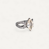 Anel Ouro Branco 18k Diamante Navete e Brilhantes