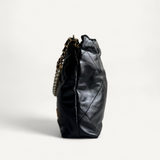 Bolsa Chanel 22 Mini em Couro Calfskin Preta com Ferragens Douradas