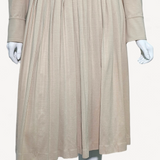 Vestido Burberry Teddy Plissada Midi Beige Saia Plissada e Manga Longa com Cinto Nude